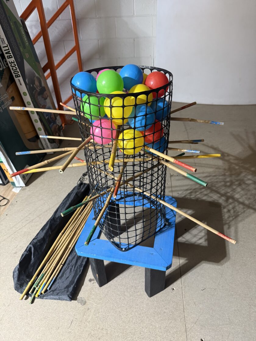 Cannonball Drop - Giant Kerplunk style game