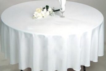 Round white Table Cloth (220cm)