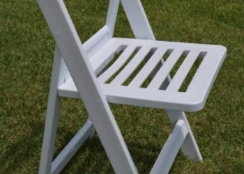 White slatted  Americana Chair